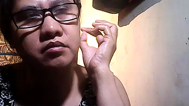 sweetsosie18 online show from 12-18-25, 05:30