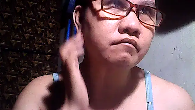 sweetsosie18 online show from 04-18-26, 07:58