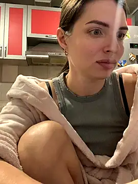 SeducingYoghourt online show from 11-05-25, 05:02