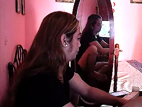 Snapshot of yummy_21xxx chatting on 03-02-25, 12:53 yummy 21xxx online show from 03-02-25, 12:53