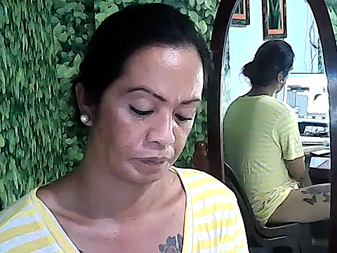 Snapshot of yummy_21xxx chatting on 09-19-25, 08:31 yummy 21xxx online show from 09-19-25, 08:31