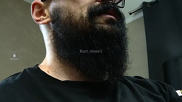 Snapshot of Kurt_Stone1 chatting on 06-11-26, 10:52 Kurt Stone1 online show from 06-11-26, 10:52
