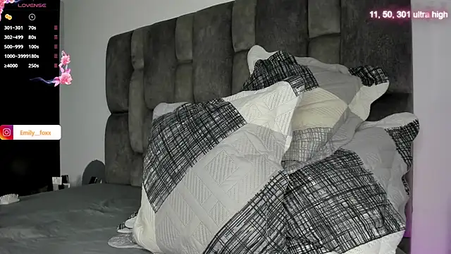 emily fox1 online show from 06-06-26, 10:31