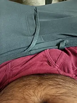 24HOTBOY25 online show from 04-10-26, 06:23