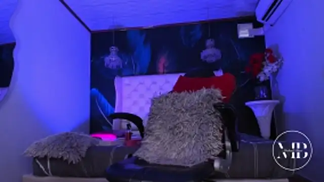 Snapshot of MichaelBear_ chatting on 02-19-26, 01:40 MichaelBear online show from 02-19-26, 01:40