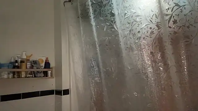 Snapshot of dreamyriri chatting on 02-01-26, 04:16 dreamyriri online show from 02-01-26, 04:16