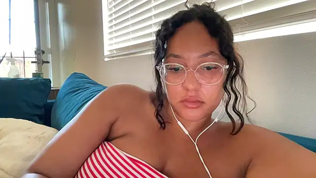 dreamyriri online show from 07-29-26, 04:49