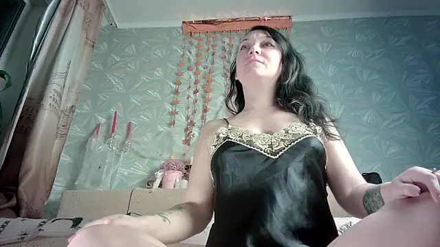 Snapshot of Ria_23 chatting on 12-02-24, 01:14 Ria 23 online show from 12-02-24, 01:14