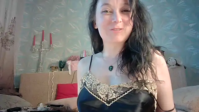 Snapshot of Ria_23 chatting on 03-16-25, 04:30 Ria 23 online show from 03-16-25, 04:30