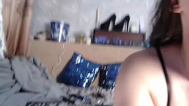 Snapshot of Ria_23 chatting on 12-05-25, 01:58 Ria 23 online show from 12-05-25, 01:58