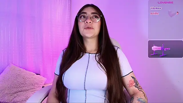 Snapshot of Samii_Evans chatting on 12-11-24, 06:58 Samii Evans online show from 12-11-24, 06:58