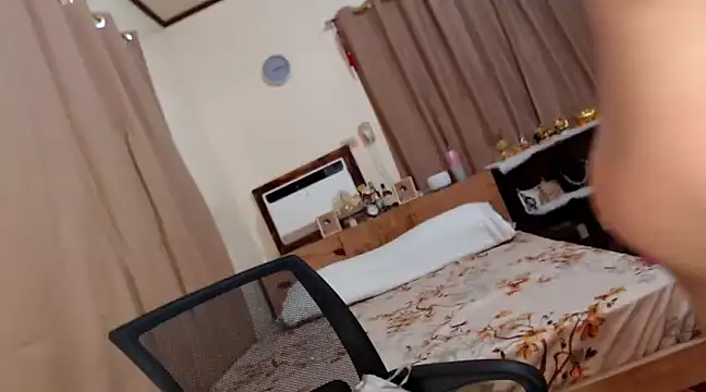 LoveMarieFoxxx online show from 01-14-25, 01:15