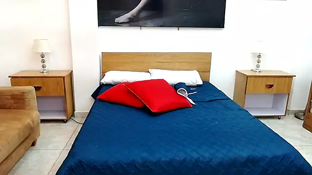 MaloryAndLuna online show from 10-01-25, 12:00