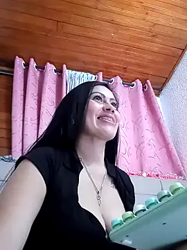 Snapshot of Tania_mature chatting on 12-28-24, 07:11 Tania mature online show from 12-28-24, 07:11