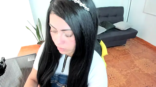 Tania mature online show from 10-21-25, 05:46