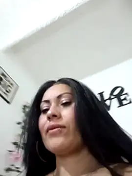Snapshot of Tania_mature chatting on 05-11-26, 05:54 Tania mature online show from 05-11-26, 05:54