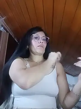 Snapshot of Tania_mature chatting on 06-03-26, 05:51 Tania mature online show from 06-03-26, 05:51