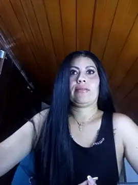 Snapshot of Tania_mature chatting on 06-05-26, 06:02 Tania mature online show from 06-05-26, 06:02
