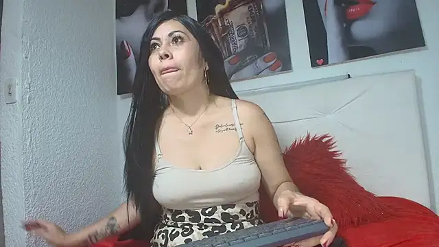 Tania mature online show from 07-06-26, 05:48
