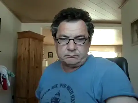 Nobbie444 online show from 04-28-26, 01:38