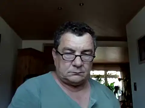 Snapshot of Nobbie444 chatting on 07-15-26, 12:43 Nobbie444 online show from 07-15-26, 12:43