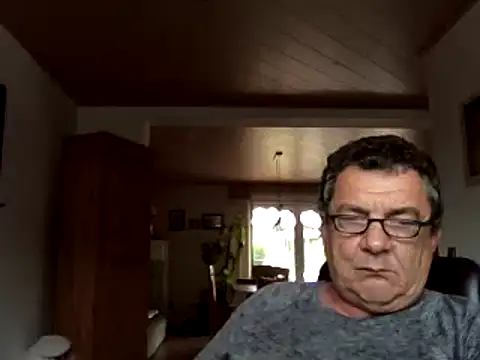 Snapshot of Nobbie444 chatting on 07-31-26, 10:25 Nobbie444 online show from 07-31-26, 10:25