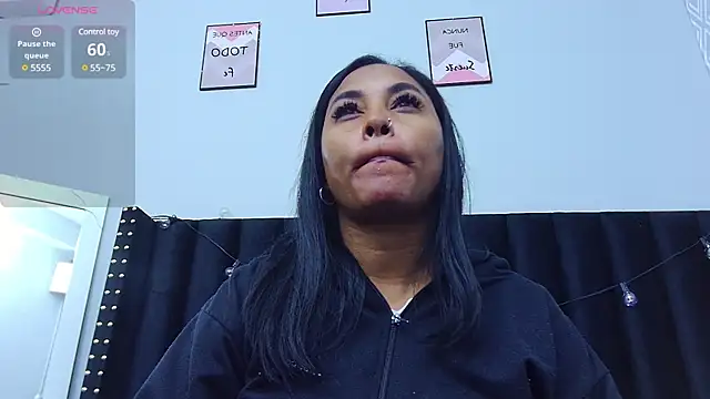 colombiamommy online show from 02-26-25, 01:08