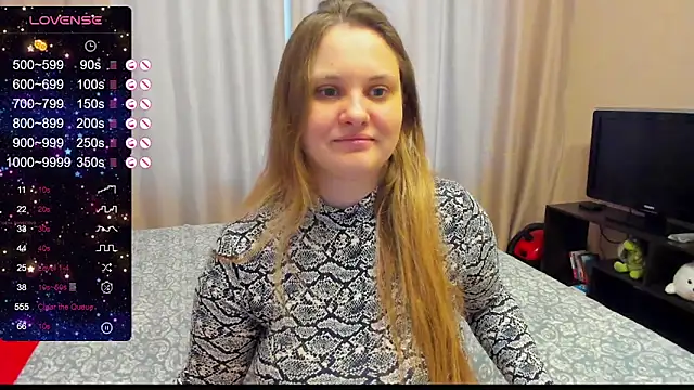 Snapshot of AlanaBrox chatting on 12-23-24, 10:32 AlanaBrox online show from 12-23-24, 10:32