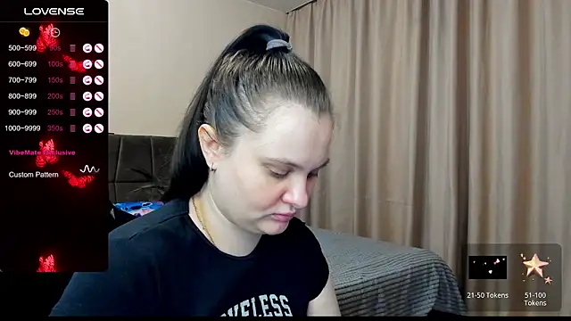 Snapshot of AlanaBrox chatting on 12-20-25, 03:24 AlanaBrox online show from 12-20-25, 03:24