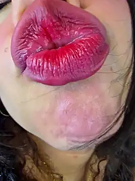 miafresa hot online show from 11-20-25, 11:04