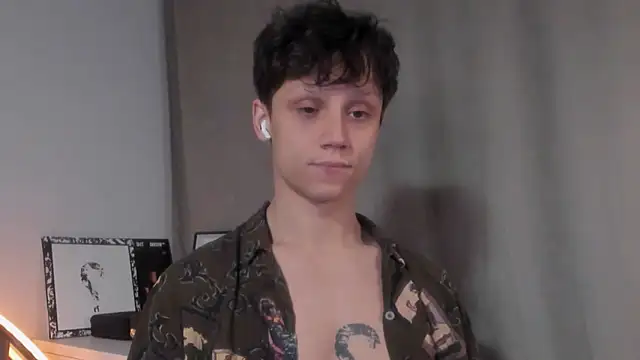 Snapshot of Nicky_neal chatting on 12-09-24, 01:07 Nicky neal online show from 12-09-24, 01:07