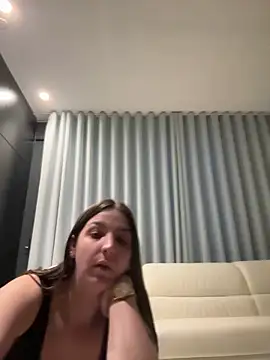 DoriDeluxe66 online show from 02-12-25, 09:01