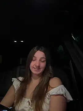 DoriDeluxe66 online show from 10-19-25, 12:22