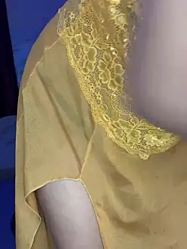 Snapshot of Ms_Divya chatting on 03-18-25, 10:36 Ms Divya online show from 03-18-25, 10:36