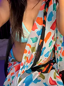 Snapshot of Ms_Divya chatting on 11-14-25, 09:19 Ms Divya online show from 11-14-25, 09:19