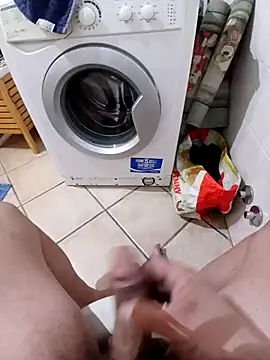 Snapshot of 74bob chatting on 01-12-26, 09:47 74bob online show from 01-12-26, 09:47