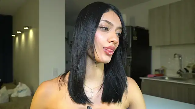 Snapshot of kendall_ruiz chatting on 07-27-26, 11:34 kendall ruiz online show from 07-27-26, 11:34