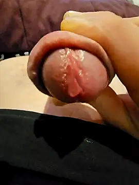 GrosseMinniHulk online show from 12-17-24, 06:31