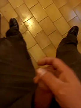 Czarny1104 online show from 11-05-25, 10:26