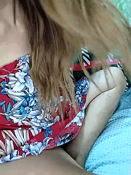 Snapshot of HotsexyNaughtysweetbaby chatting on 03-19-25, 07:07 HotsexyNaughtysweetbaby online show from 03-19-25, 07:07