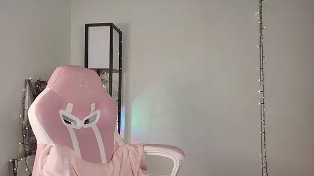  monamour  online show from 01-08-25, 09:42