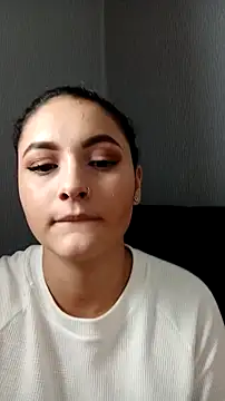 Snapshot of Emiily_W chatting on 03-10-25, 05:39 Emiily W online show from 03-10-25, 05:39