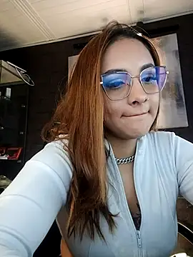 Snapshot of Emiily_W chatting on 09-12-25, 09:53 Emiily W online show from 09-12-25, 09:53