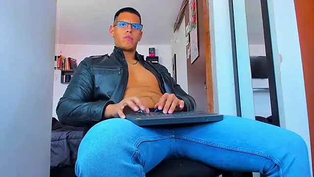  John Boy  online show from 11-12-25, 07:24