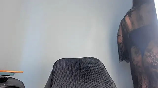 my lovely mia online show from 01-16-25, 02:30