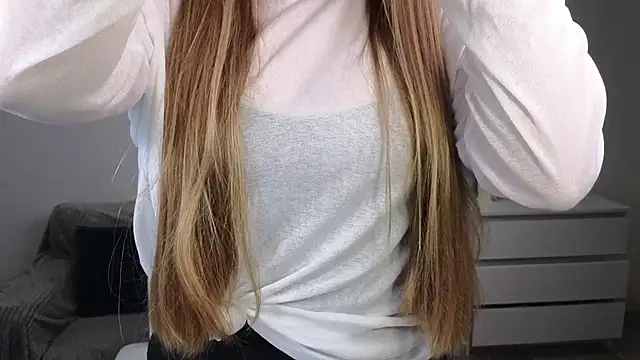 EvaMaddison online show from 03-01-25, 04:22