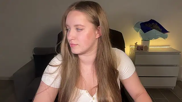 Snapshot of EvaMaddison chatting on 07-29-26, 11:03 EvaMaddison online show from 07-29-26, 11:03