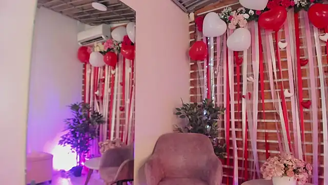 Snapshot of _MeganRain chatting on 02-10-26, 07:01 MeganRain online show from 02-10-26, 07:01