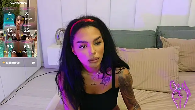 Snapshot of KimiBrown chatting on 03-05-25, 11:38 KimiBrown online show from 03-05-25, 11:38