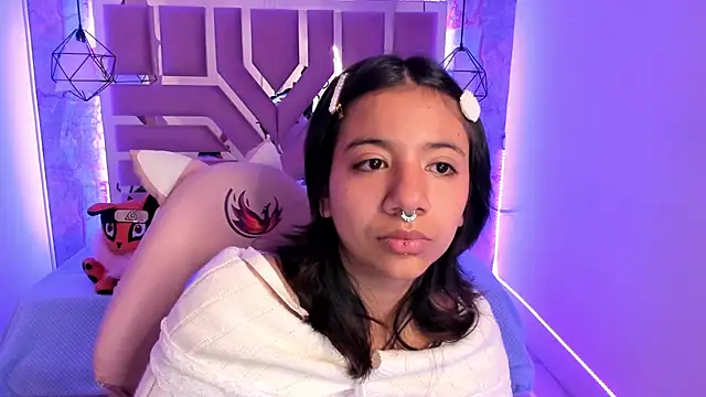 Nami usagi online show from 12-19-24, 12:01